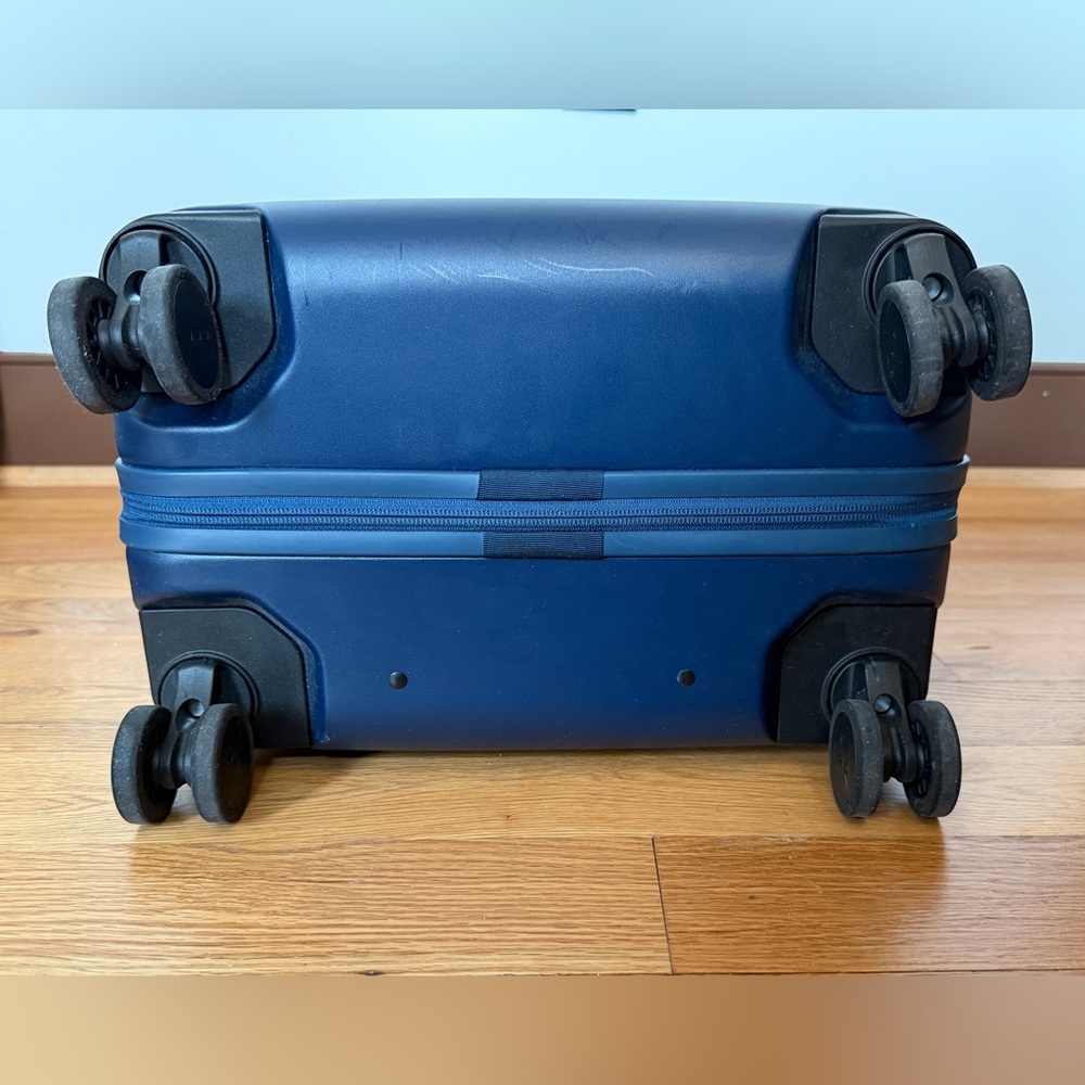 Monos Carry-On Plus (like new) - Picture 6 of 11